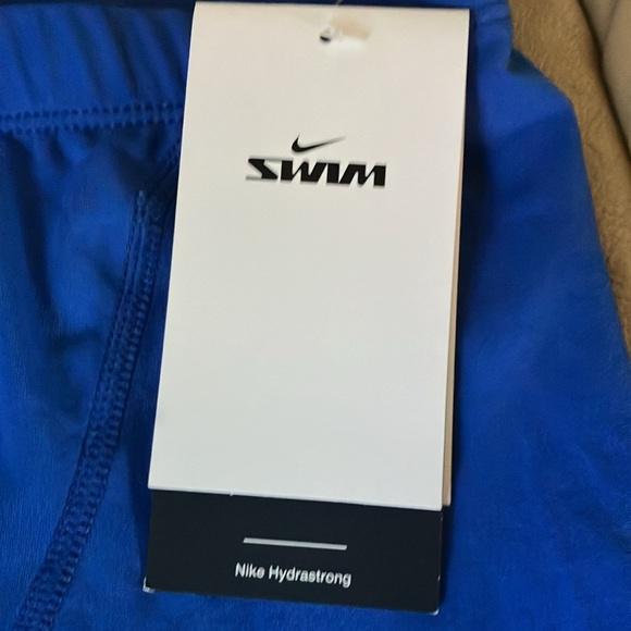 NWT Nike Men's HydraStrong Vex Jammer Swimsuit size 26 Royal Blue - Picture 4 of 4